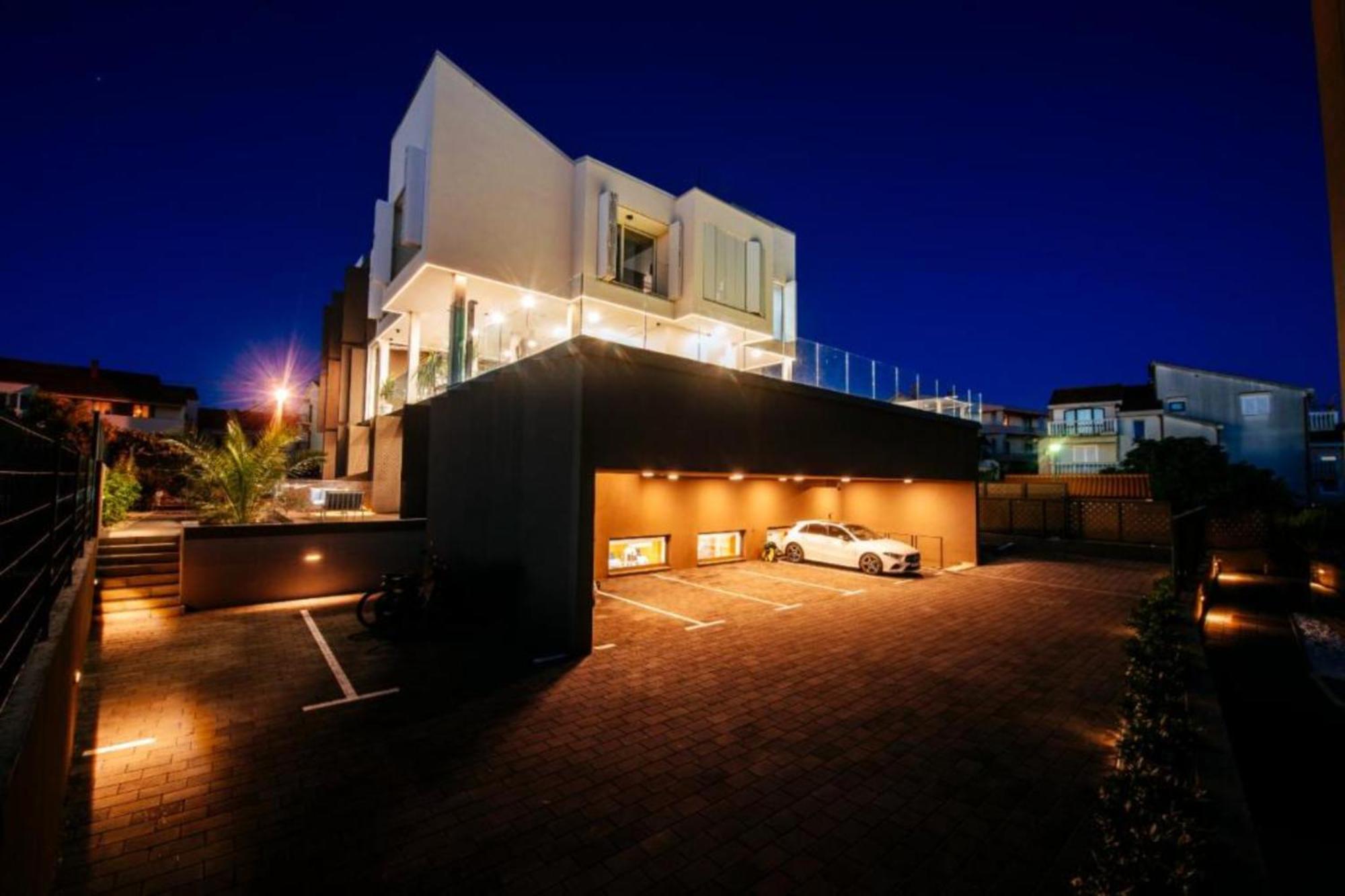 Dedaj Resort - Villa Almaro Zara Esterno foto